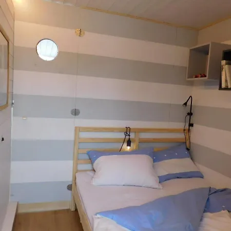 Hotel na wodzie Hausbot Na Vltave